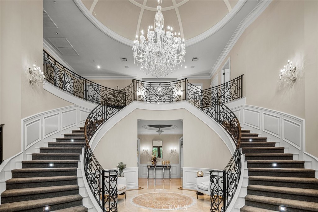 1122 S Santa Anita Avenue