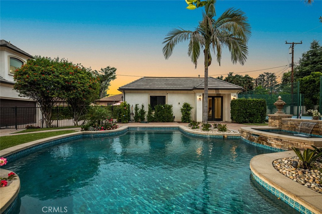 1122 S Santa Anita Avenue