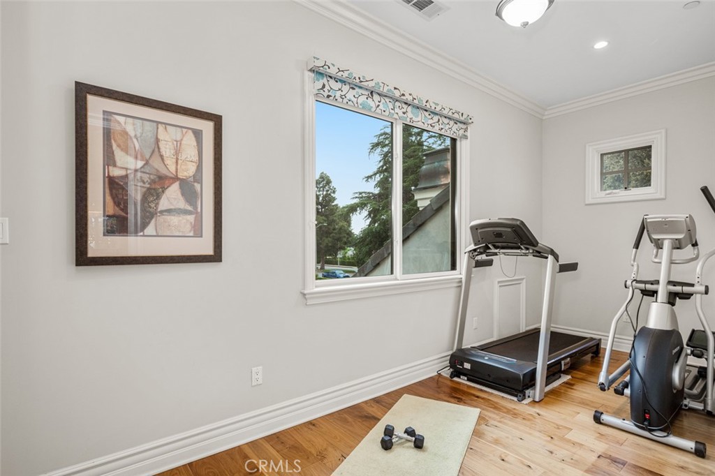 1122 S Santa Anita Avenue