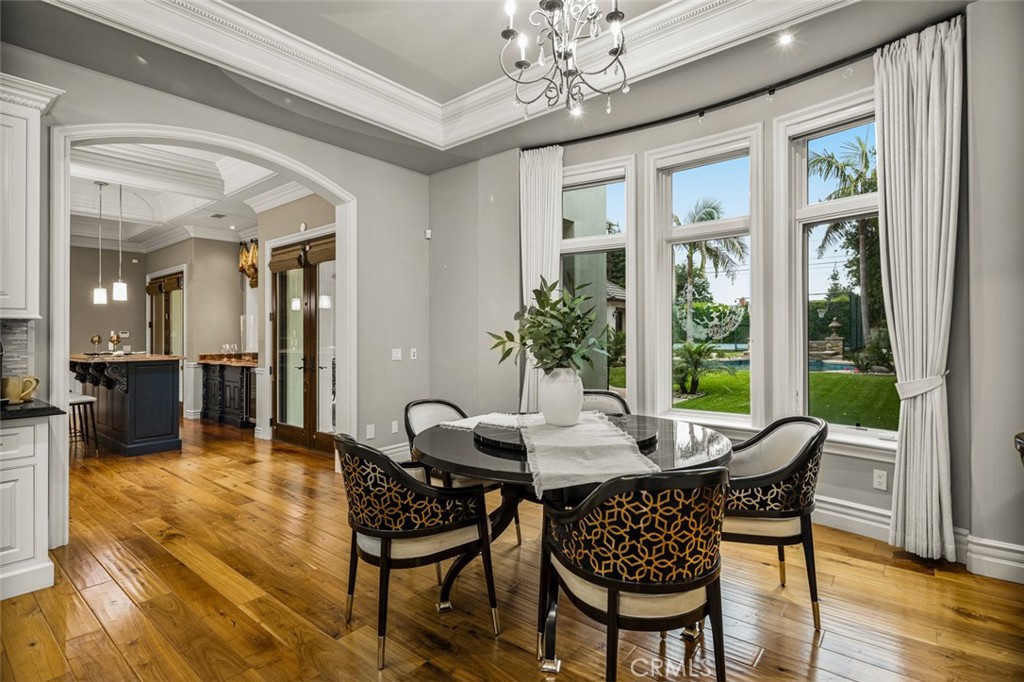 1122 S Santa Anita Avenue