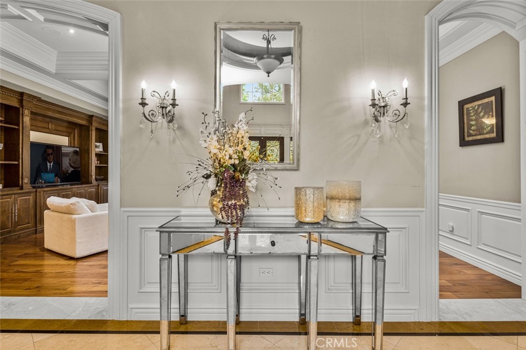 1122 S Santa Anita Avenue