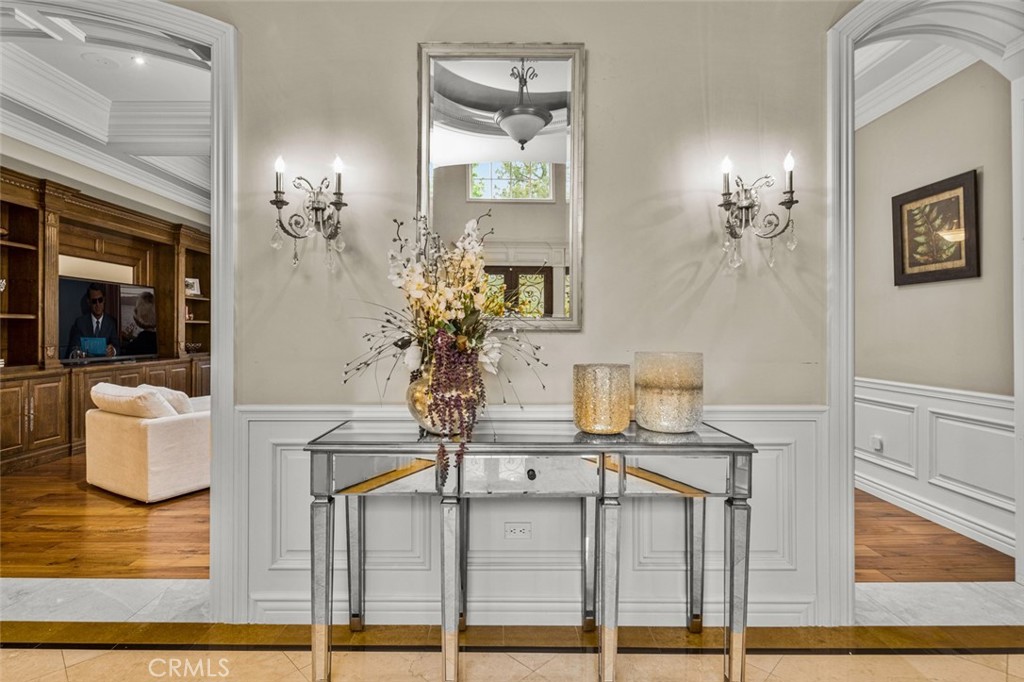 1122 S Santa Anita Avenue