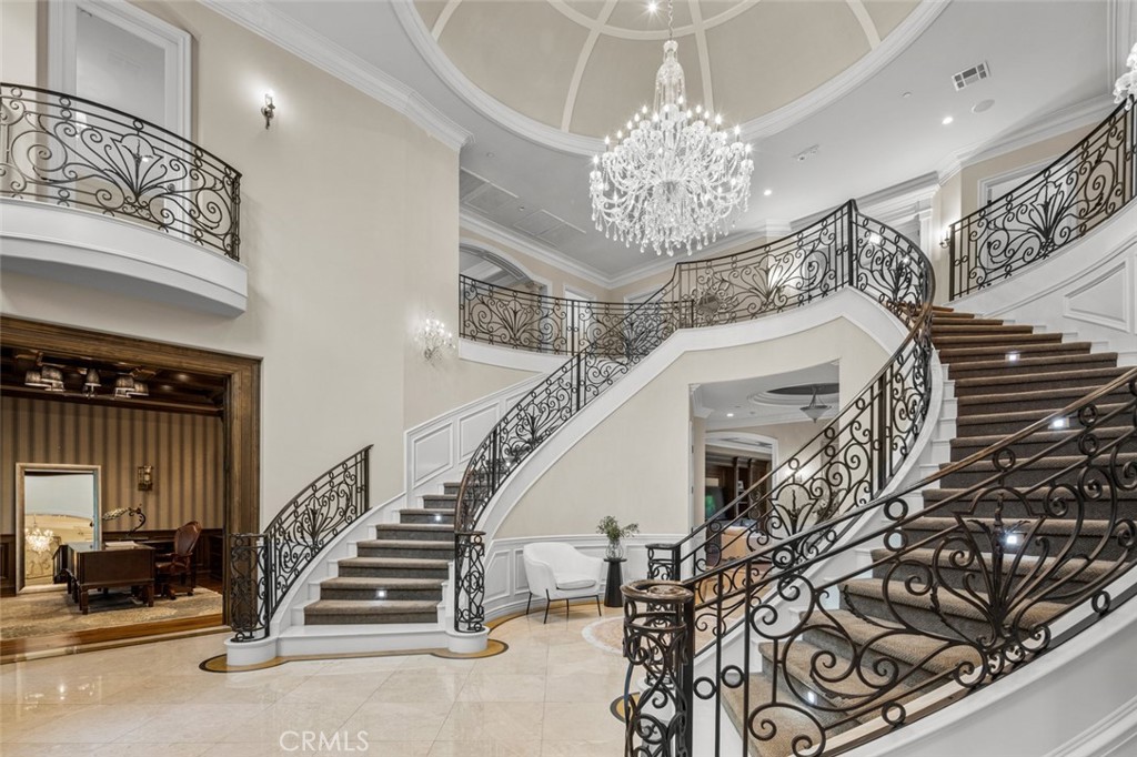 1122 S Santa Anita Avenue