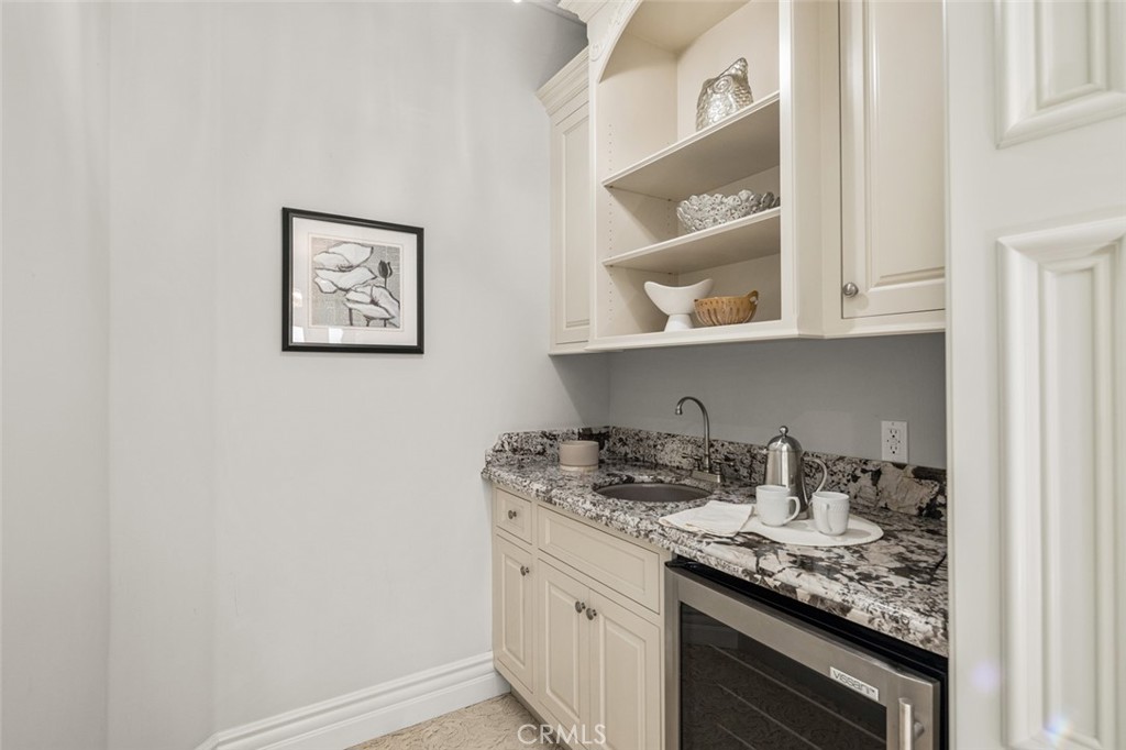 1122 S Santa Anita Avenue