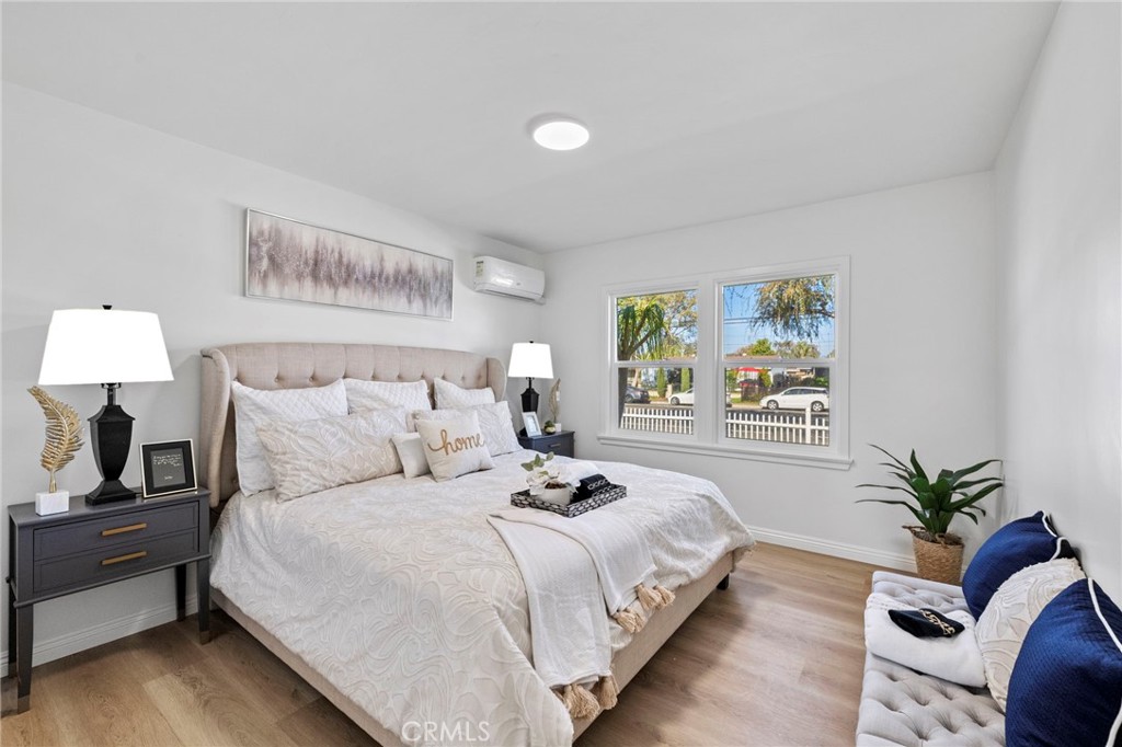 2100 W Valencia Drive