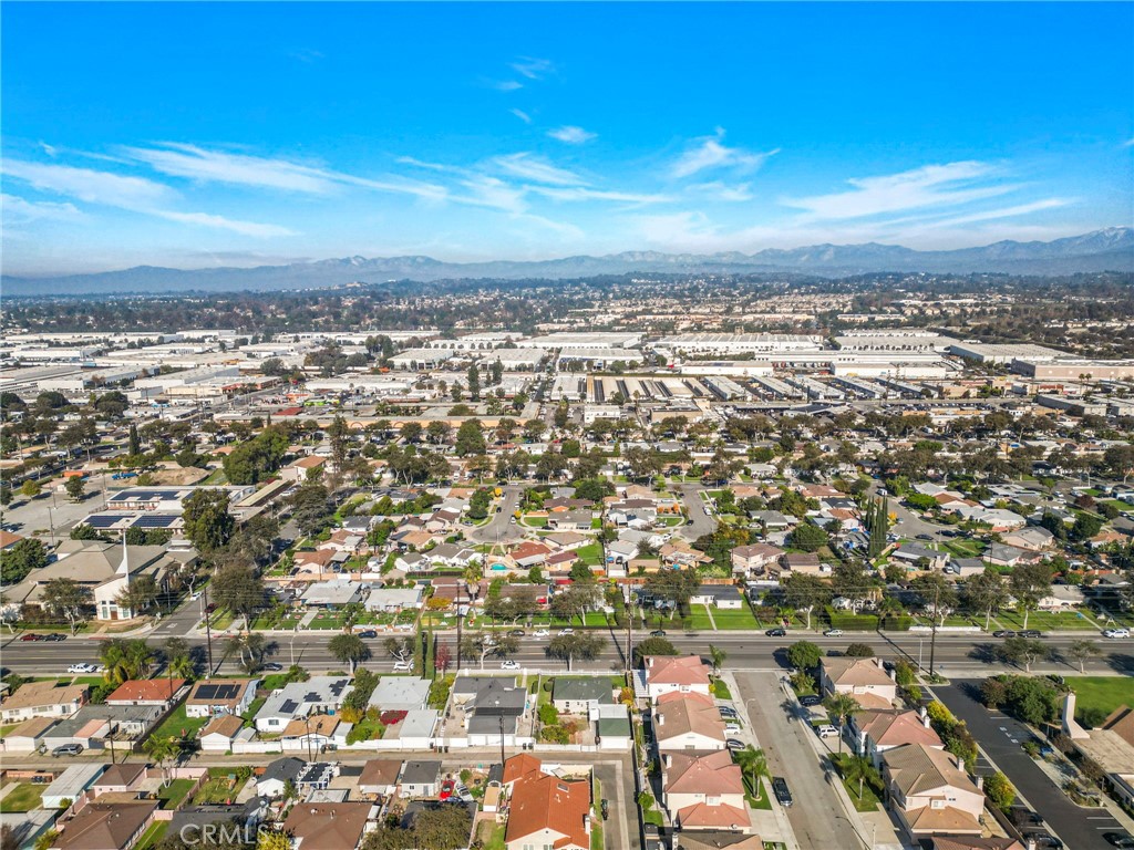 2100 W Valencia Drive