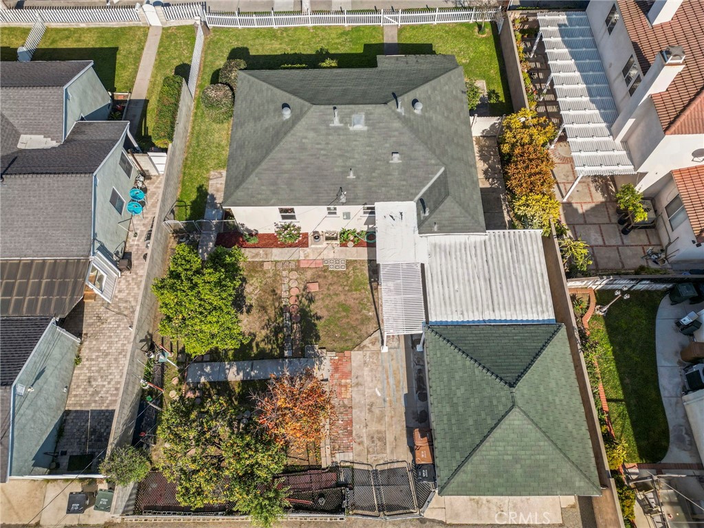 2100 W Valencia Drive