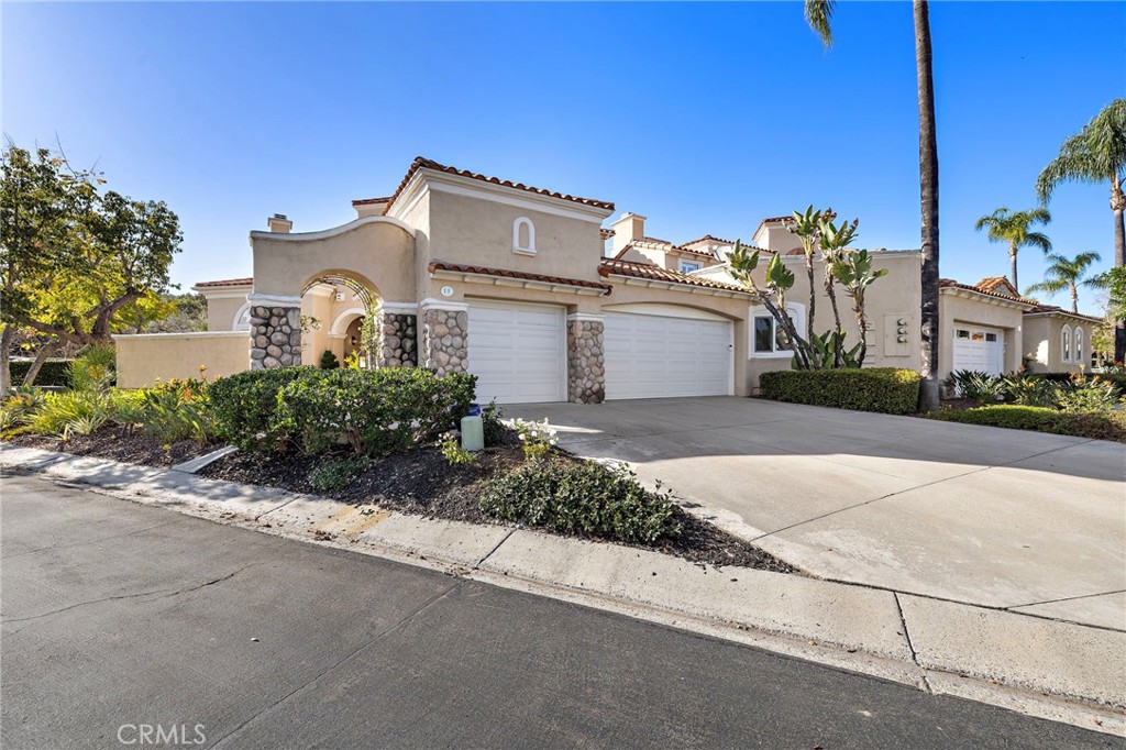 11 Avenida La Promesa