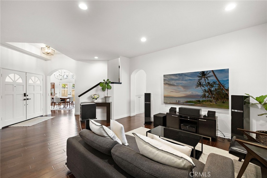 11 Avenida La Promesa