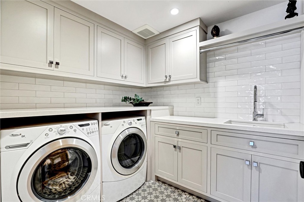 4 S Vista De La Luna