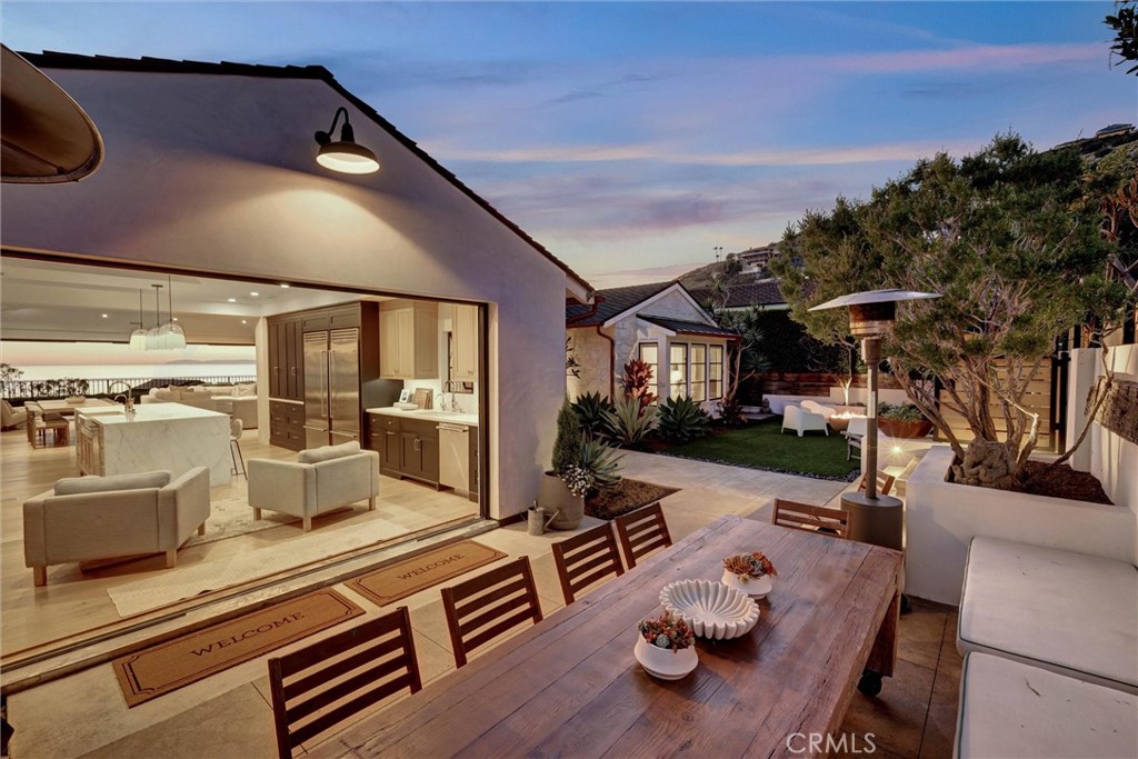 4 S Vista De La Luna