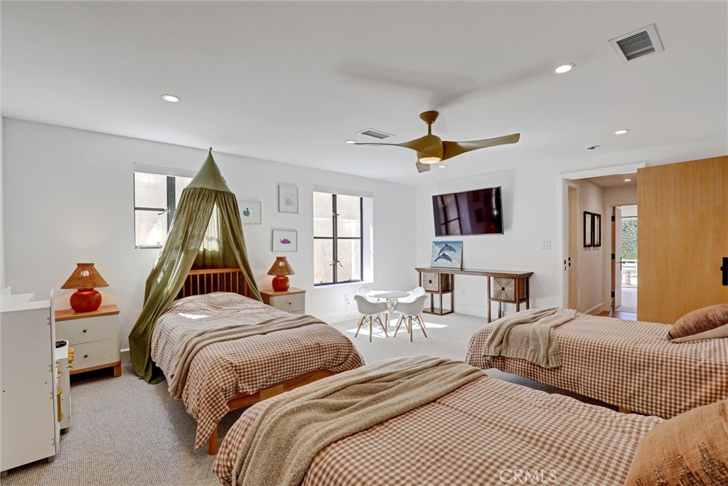 4 S Vista De La Luna