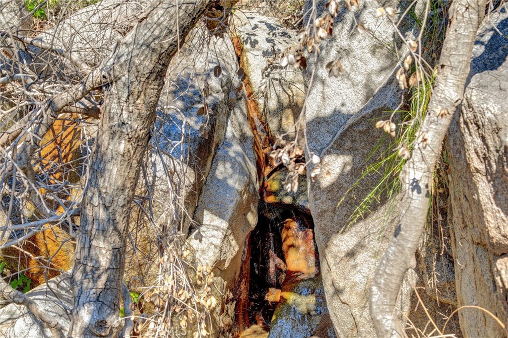 2 Decker Canyon Road