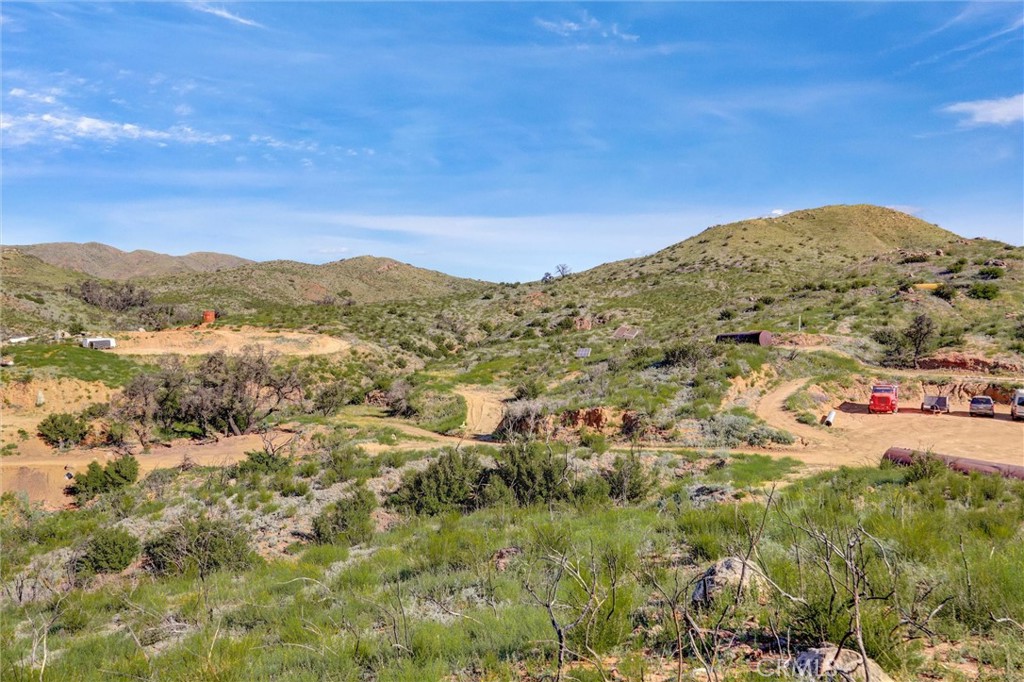 2 Decker Canyon Road