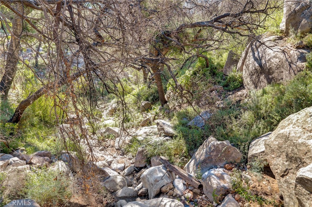 2 Decker Canyon Road