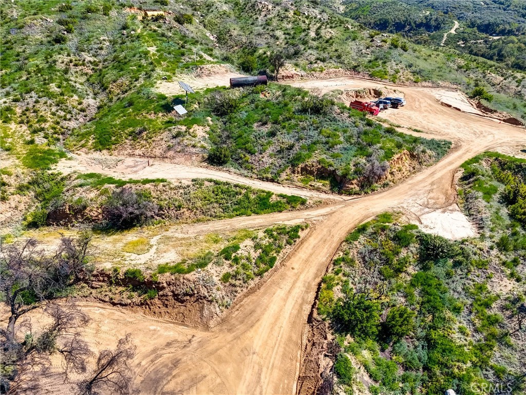 2 Decker Canyon Road