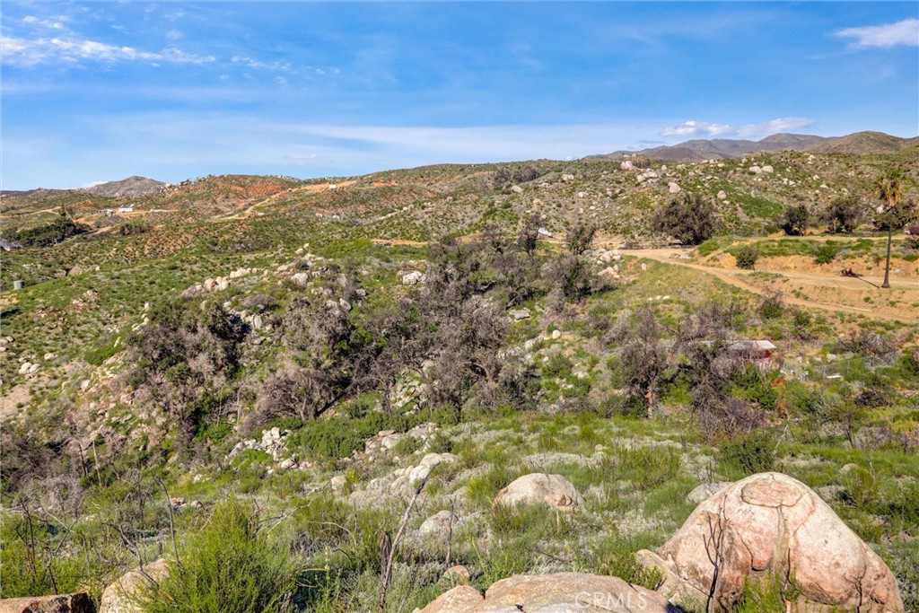 2 Decker Canyon Road