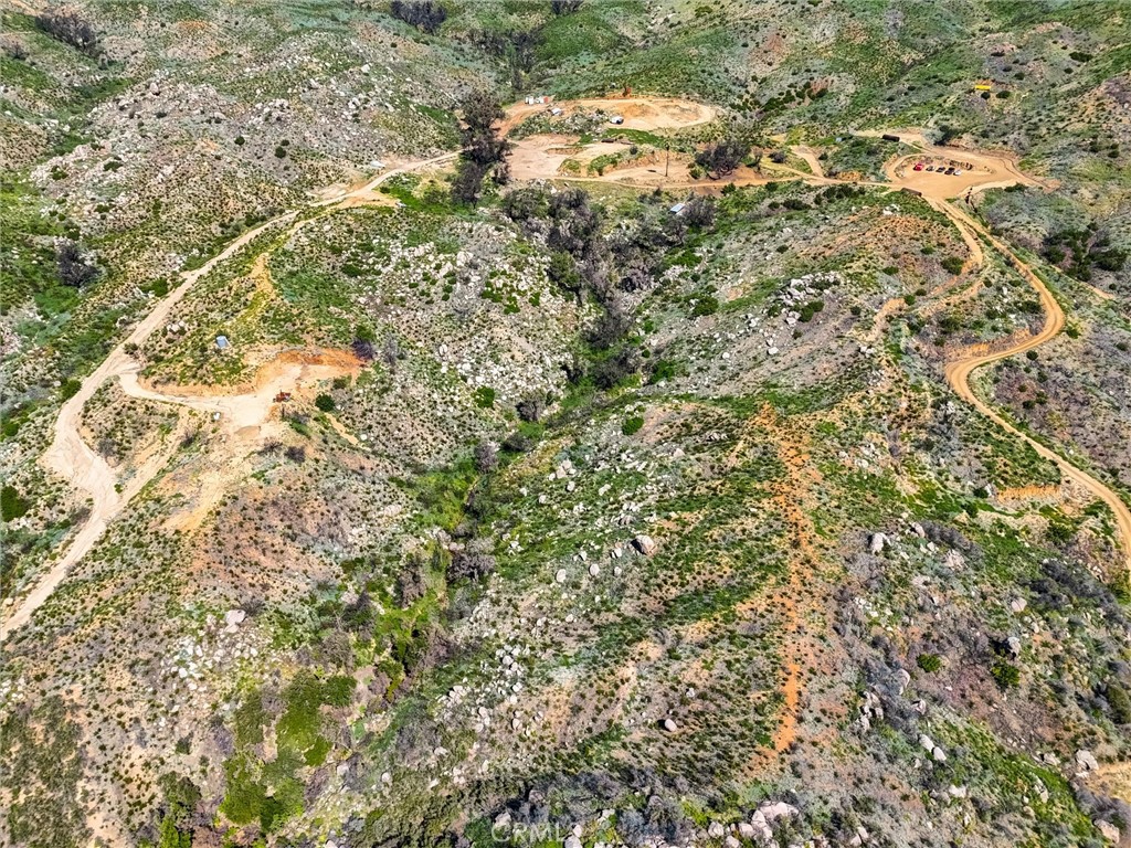 2 Decker Canyon Road