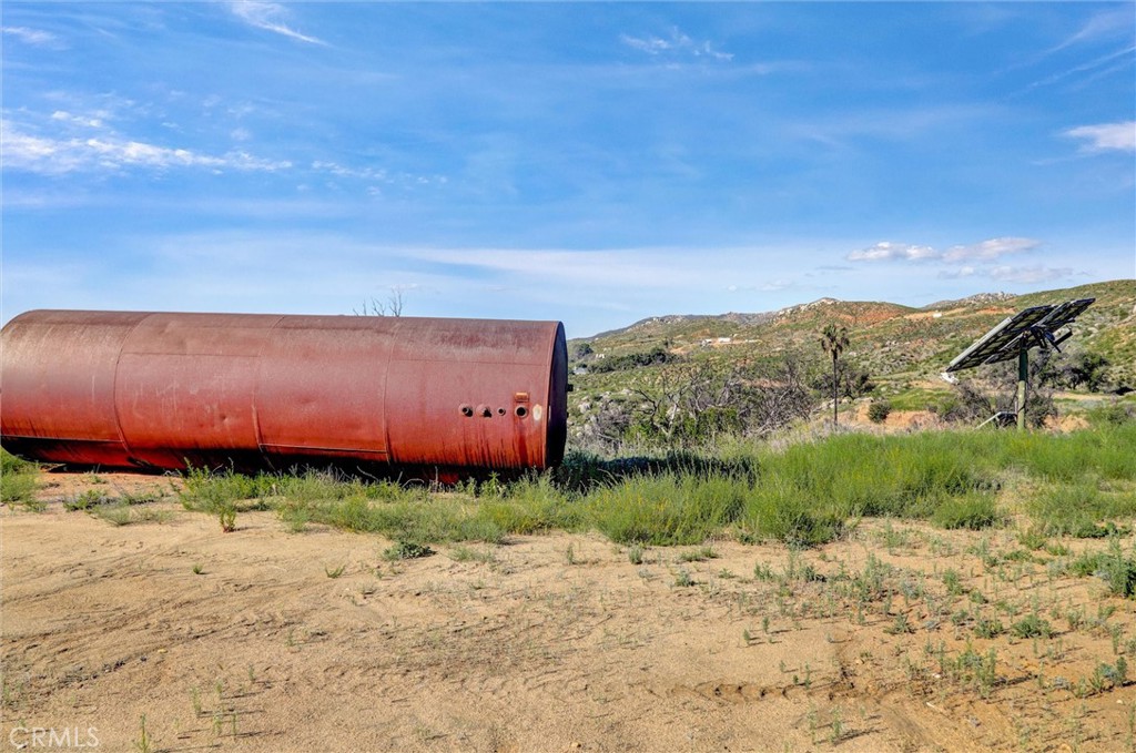 2 Decker Canyon Road