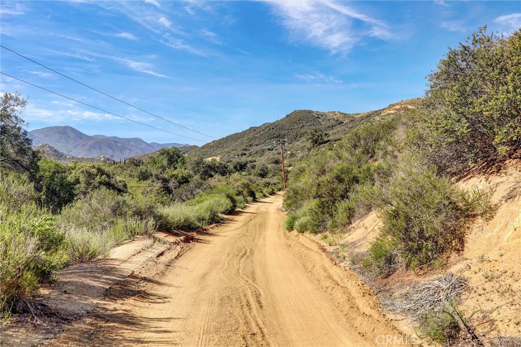 2 Decker Canyon Road