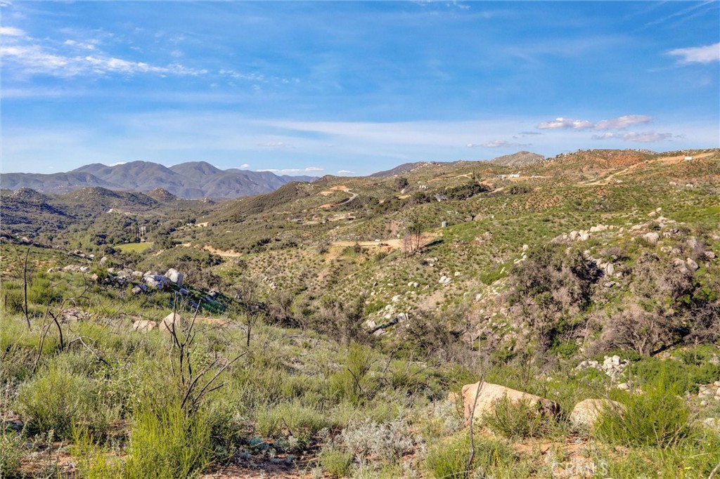 2 Decker Canyon Road