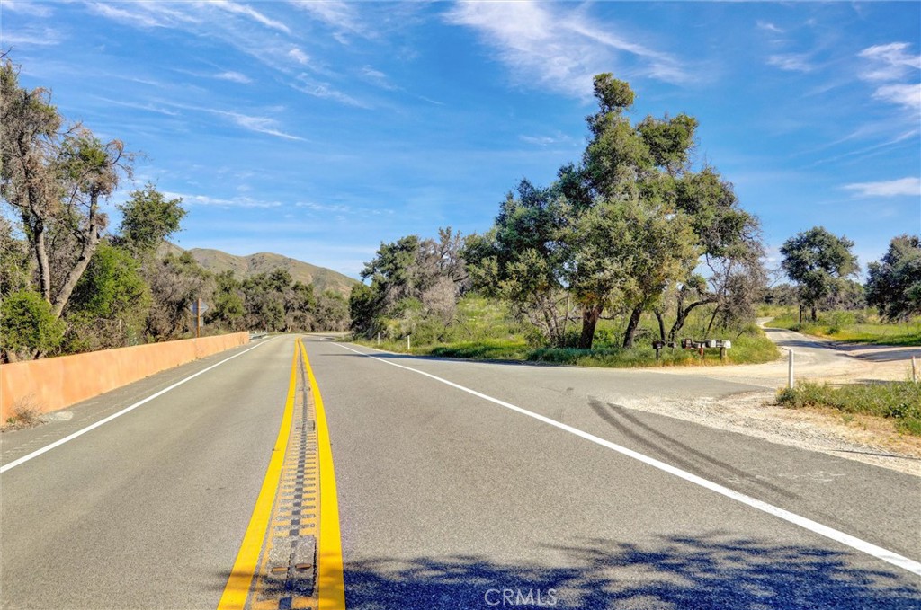 2 Decker Canyon Road