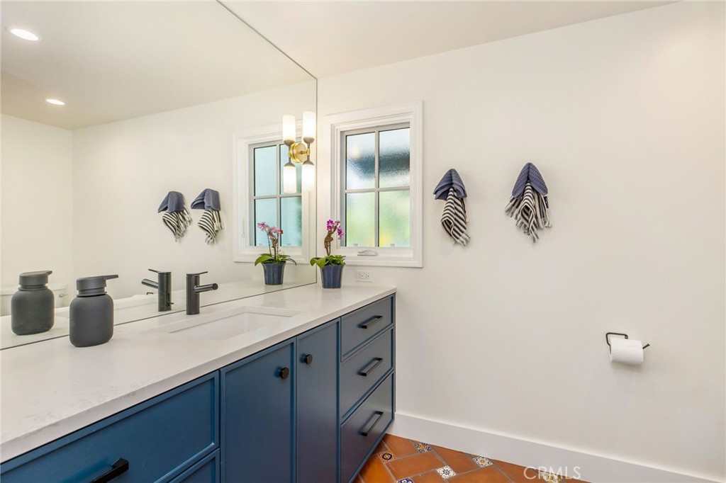 3007 Harbor View