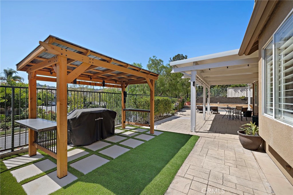 49 Creek View