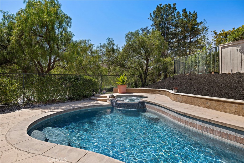 49 Creek View