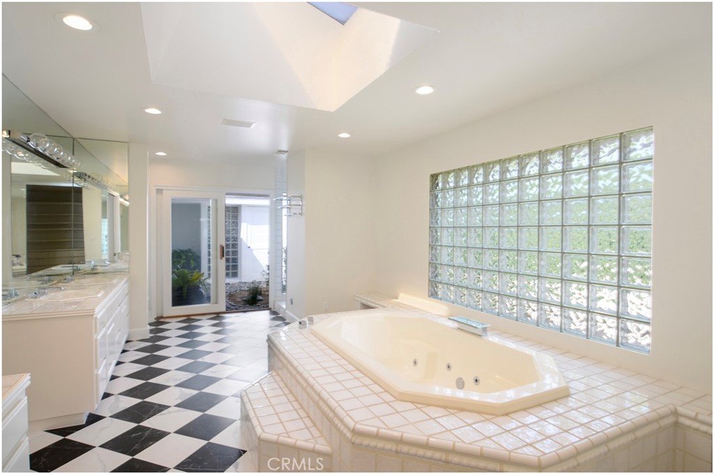 236 Monarch Bay