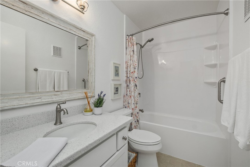 4 Corniche Drive F