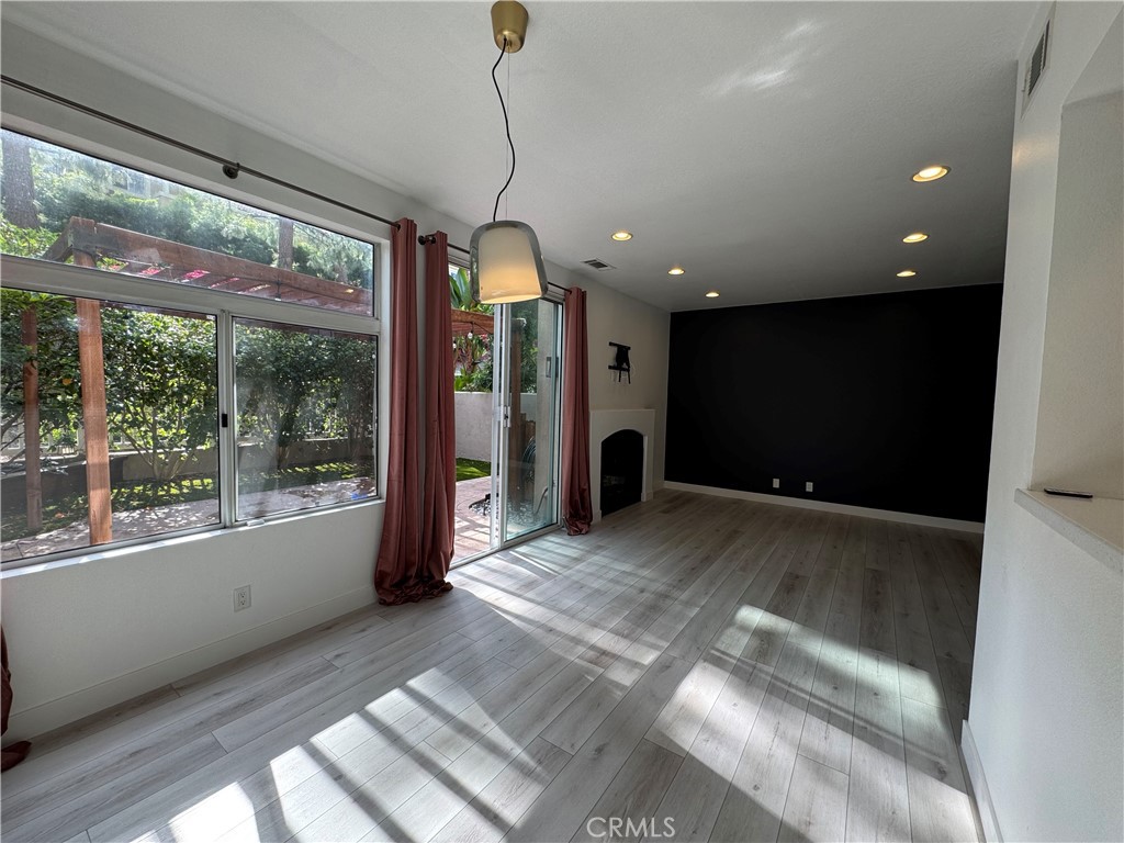5 Meadowbrook