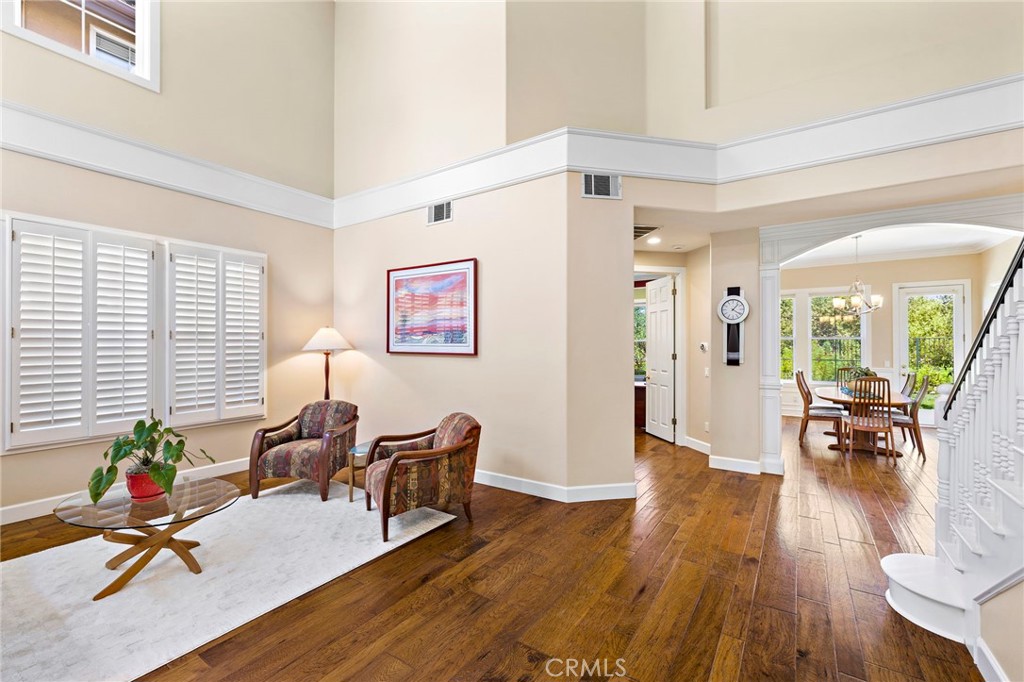 48 Downfield Way