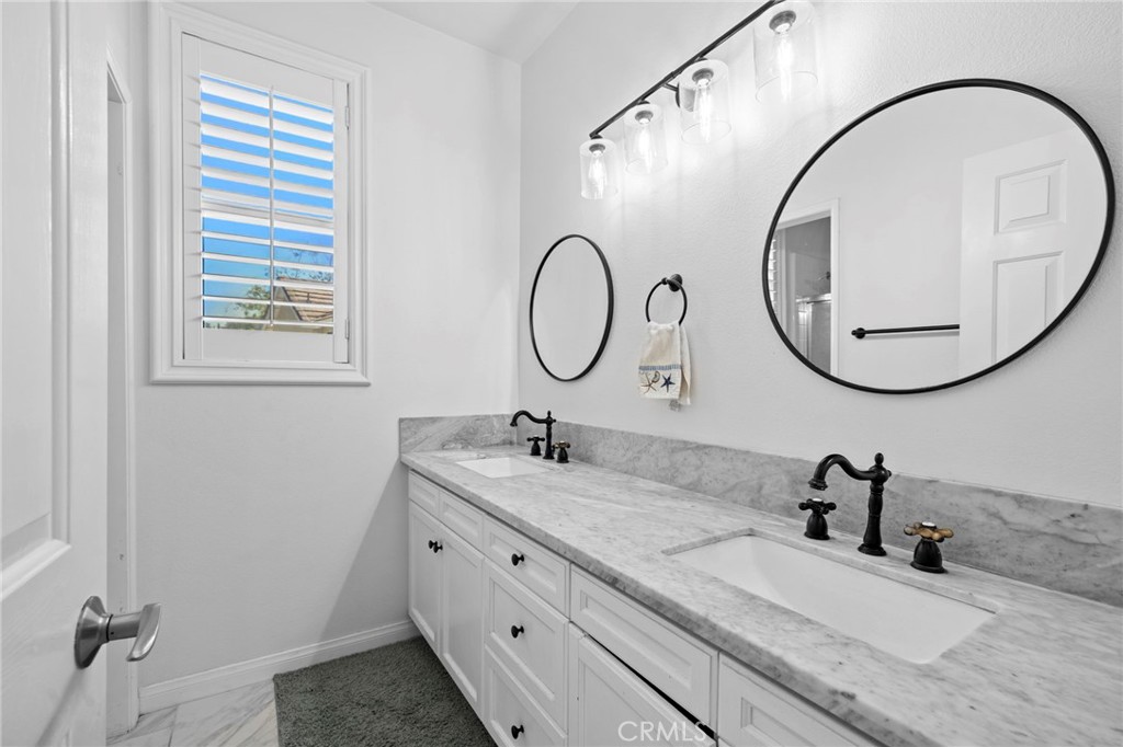 14 Coastal Oak