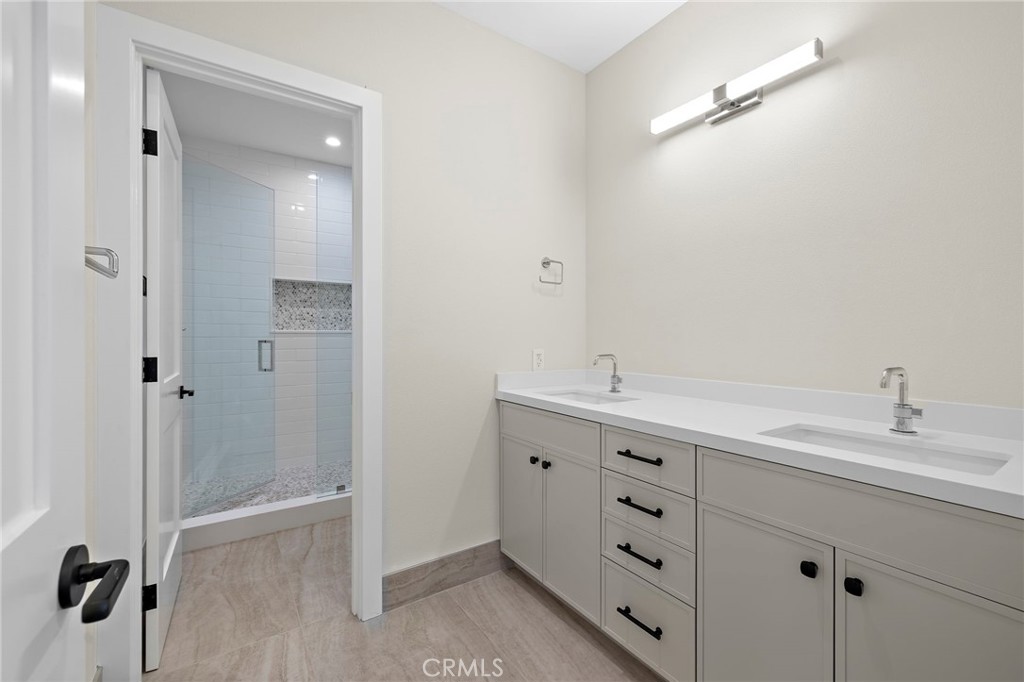 22661 Sweetmeadow