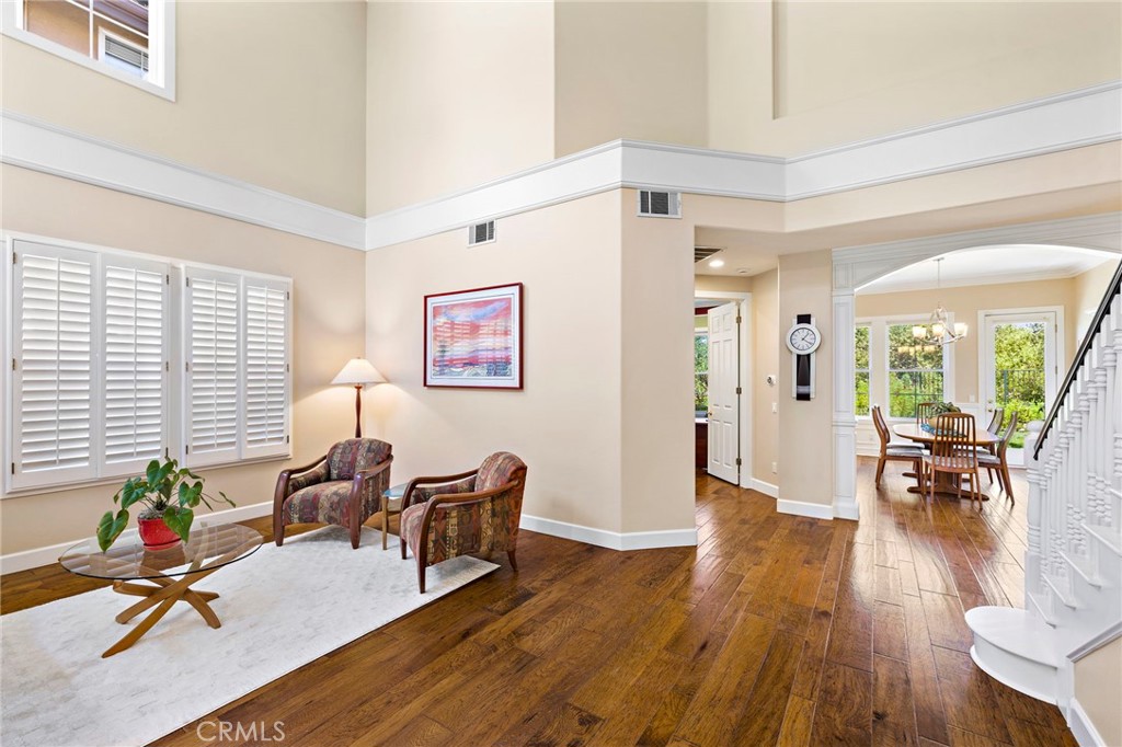 48 Downfield Way
