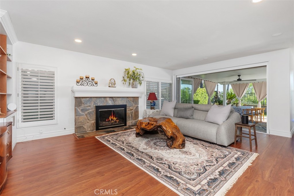22385 Pineglen