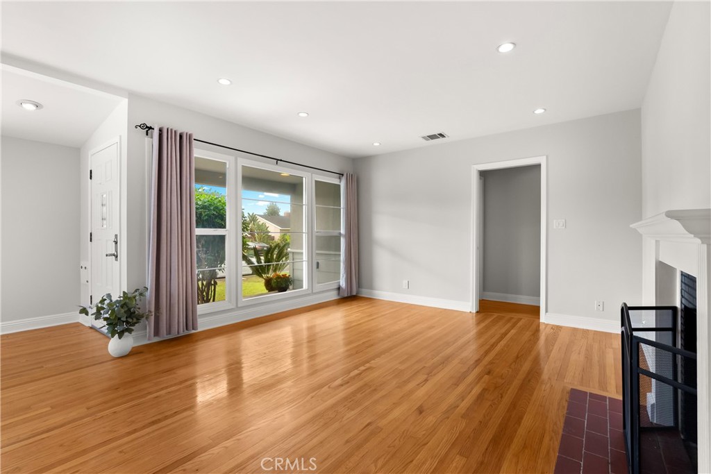 14015 Fernview Street