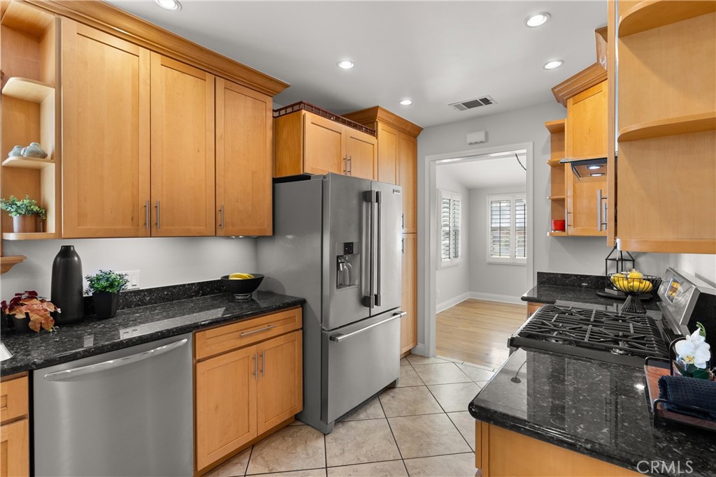 14015 Fernview Street