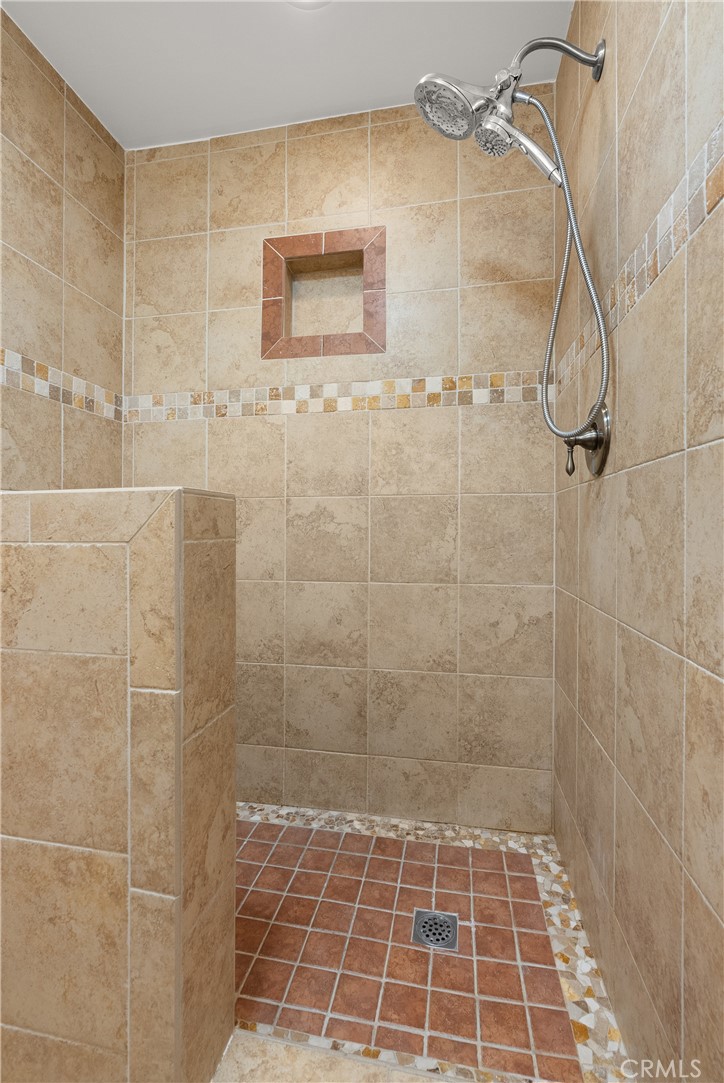 14015 Fernview Street