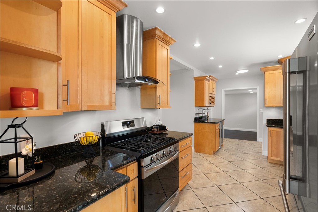 14015 Fernview Street