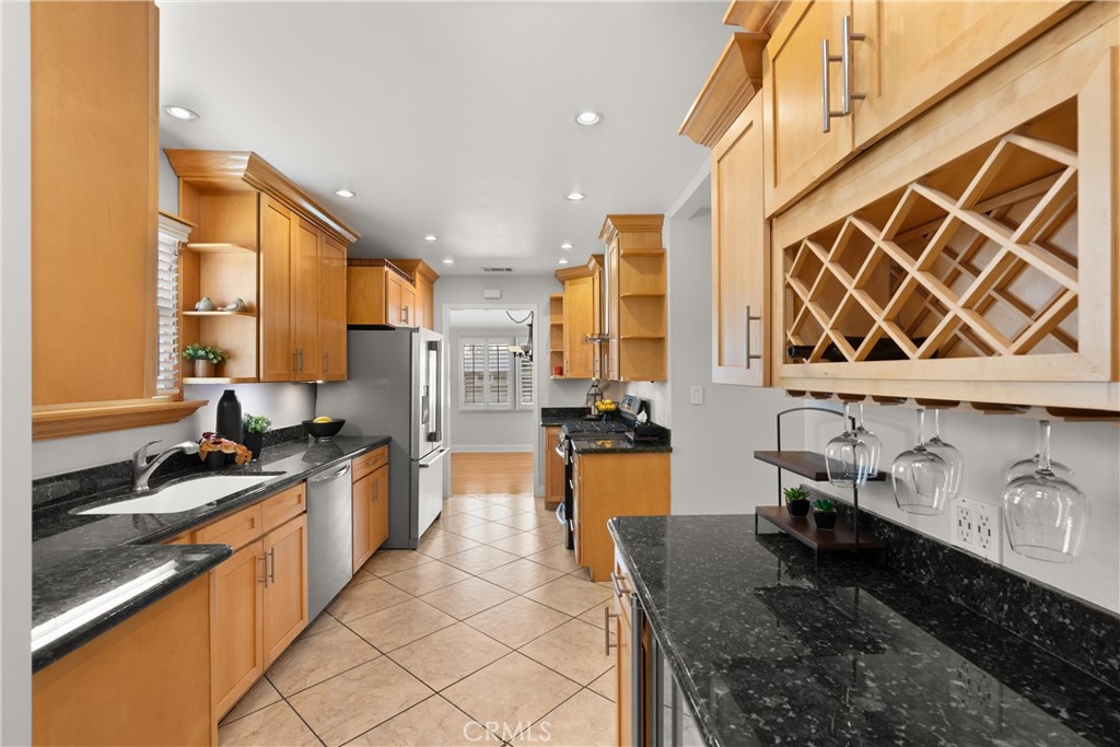 14015 Fernview Street