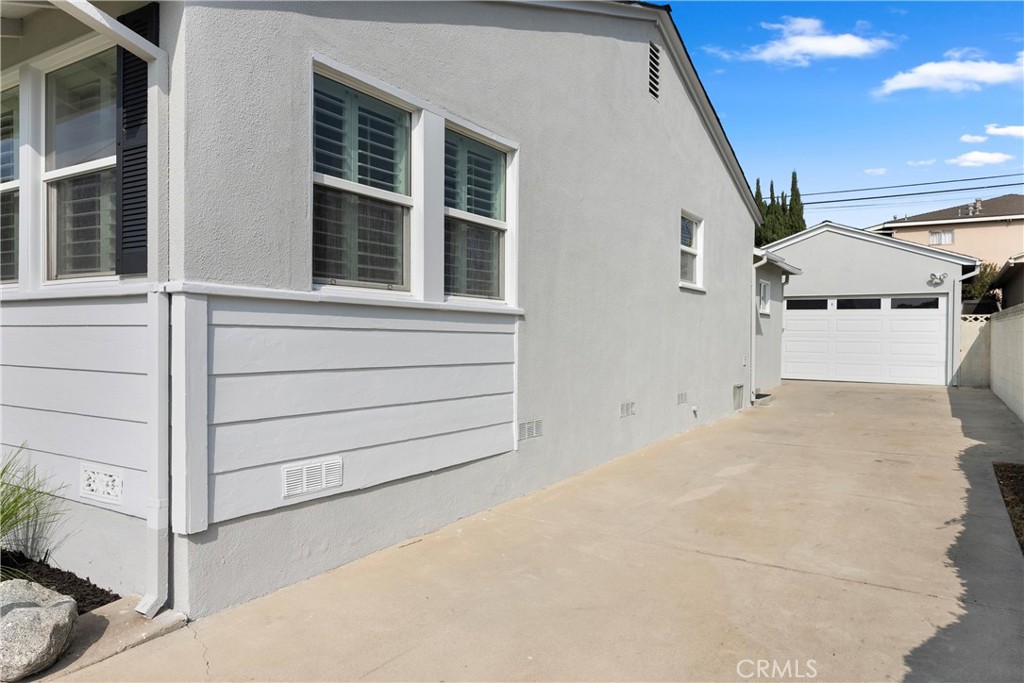 14015 Fernview Street