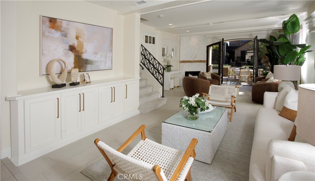 503 Carnation Avenue 1