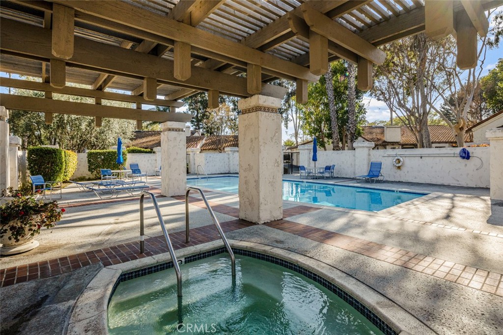 27526 Via La Carta 10