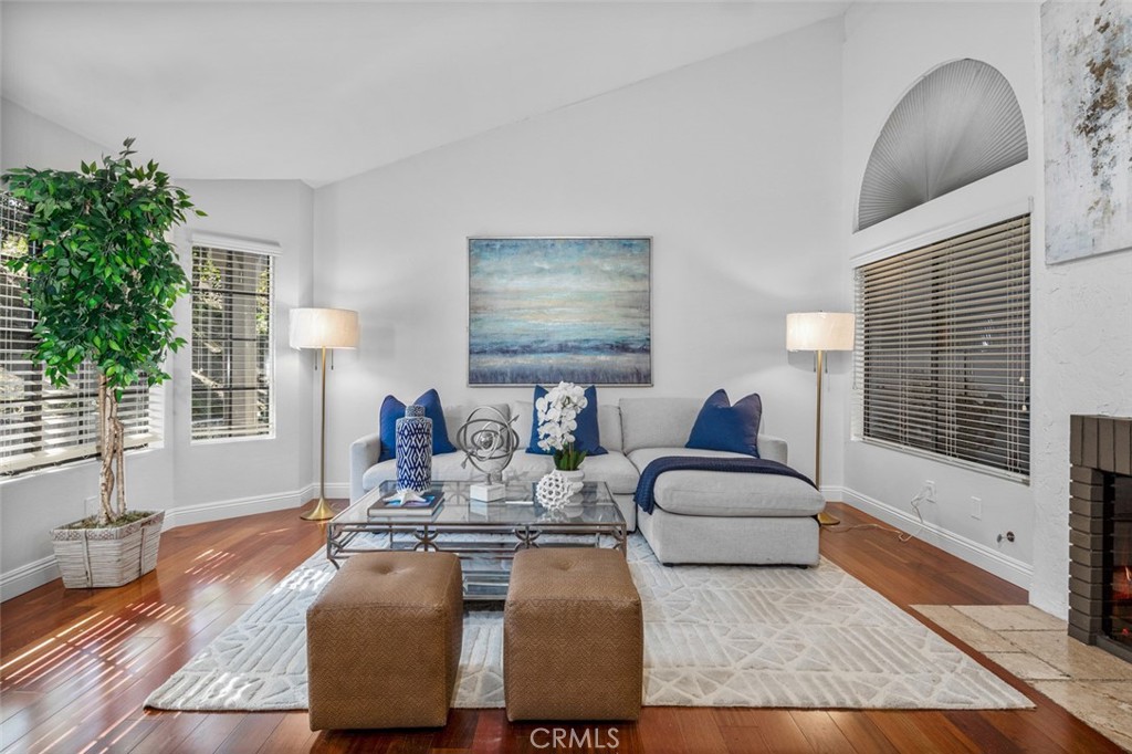 27526 Via La Carta 10