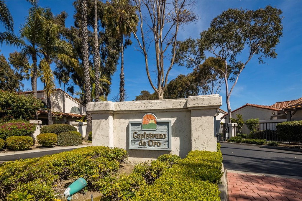 27526 Via La Carta 10