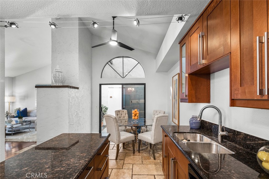 27526 Via La Carta 10