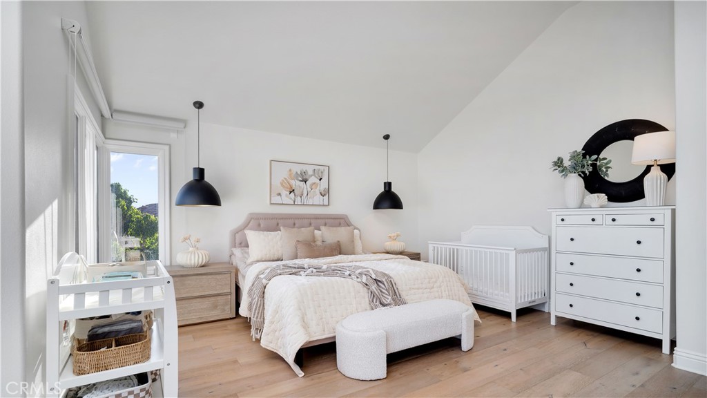 4855 Green Crest Drive