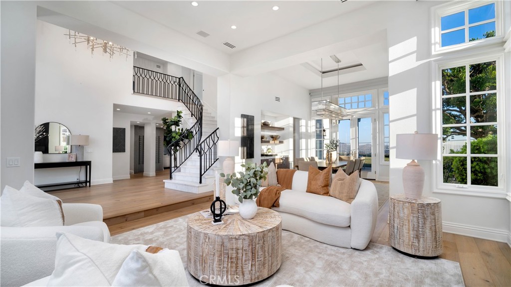 4855 Green Crest Drive